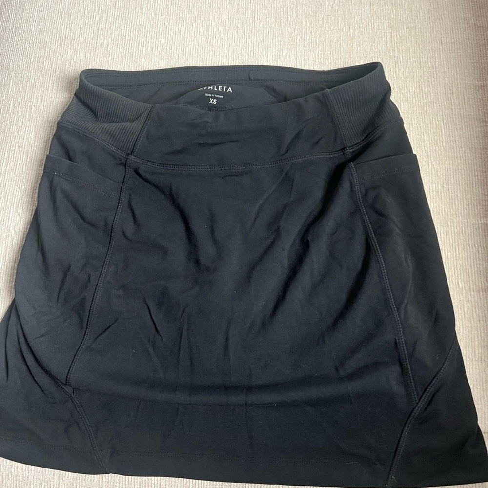 Athleta Women's Black Skort with side pockets
